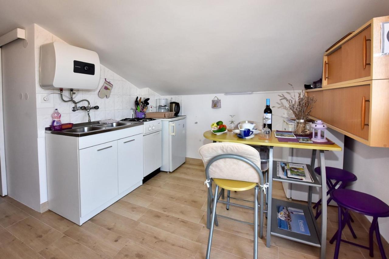 Apartmani Kovac Funtana Kültér fotó