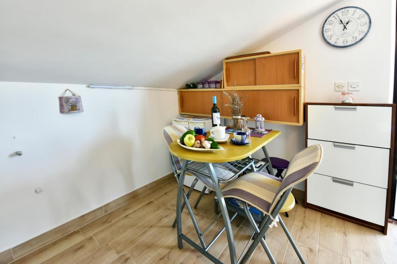 Apartmani Kovac Funtana Kültér fotó